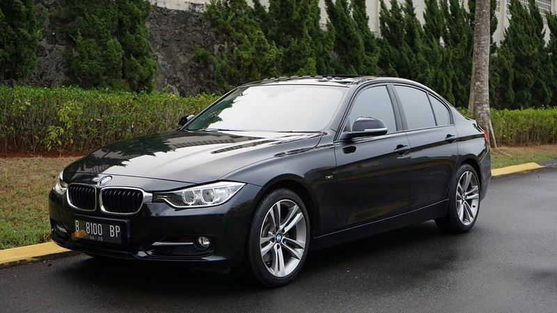 Alasan Mengapa Anda Harus Membeli Mobil Bekas