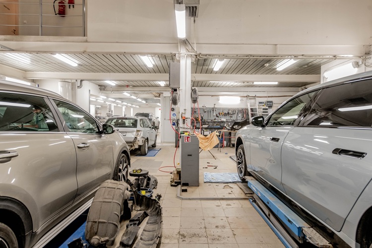 Gambaran bengkel mobil, Sumber: pexels.com